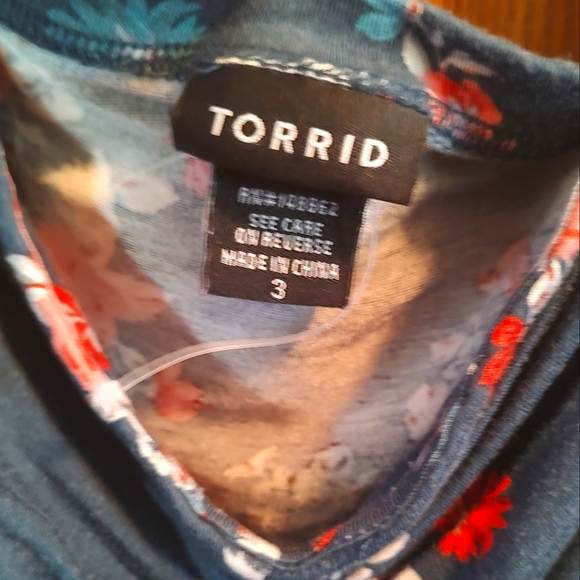 Torrid size 3X floral babydoll flowy blouse top shirt - Picture 2 of 4